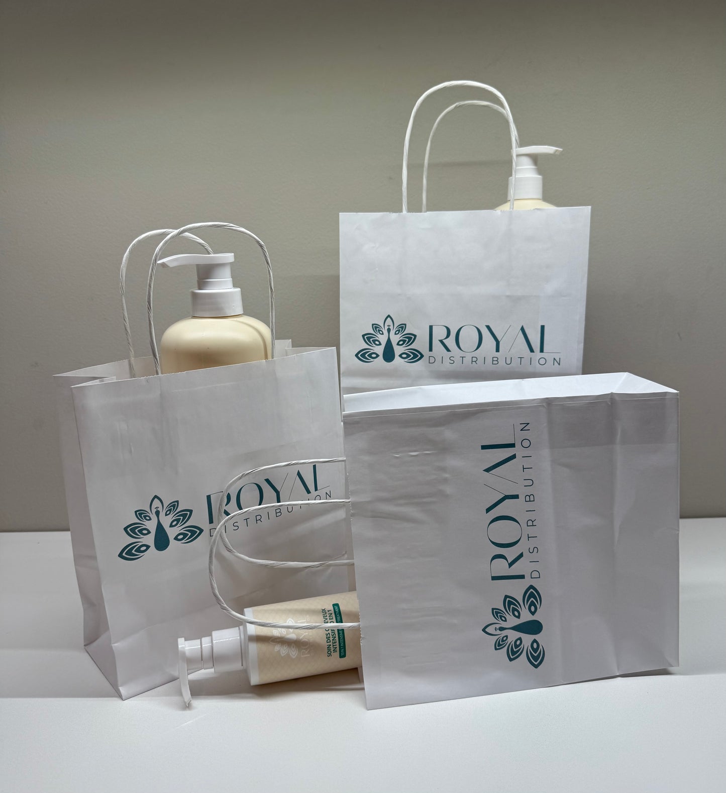 Royal shopping and gift bag