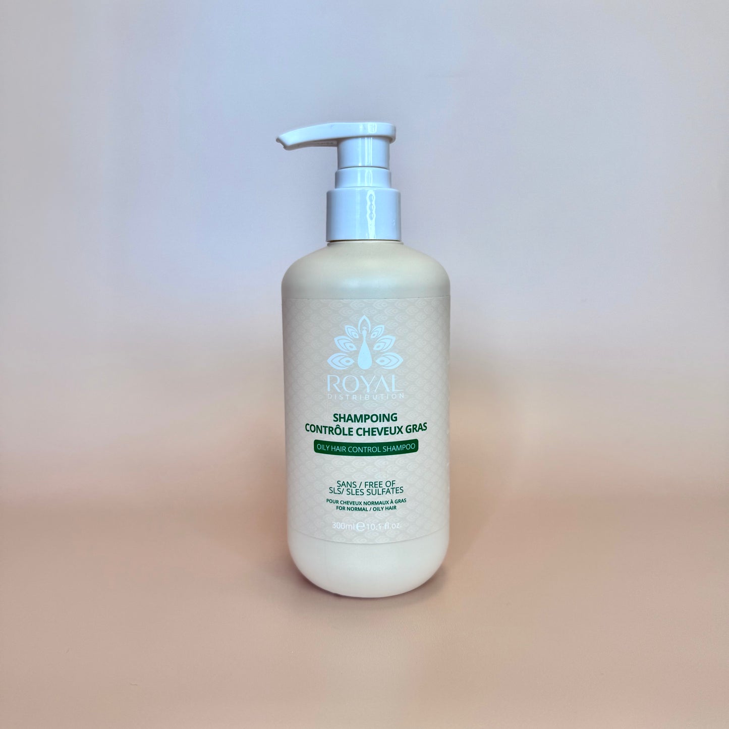 Royal shampoo that gently cleanses and restores hair healt