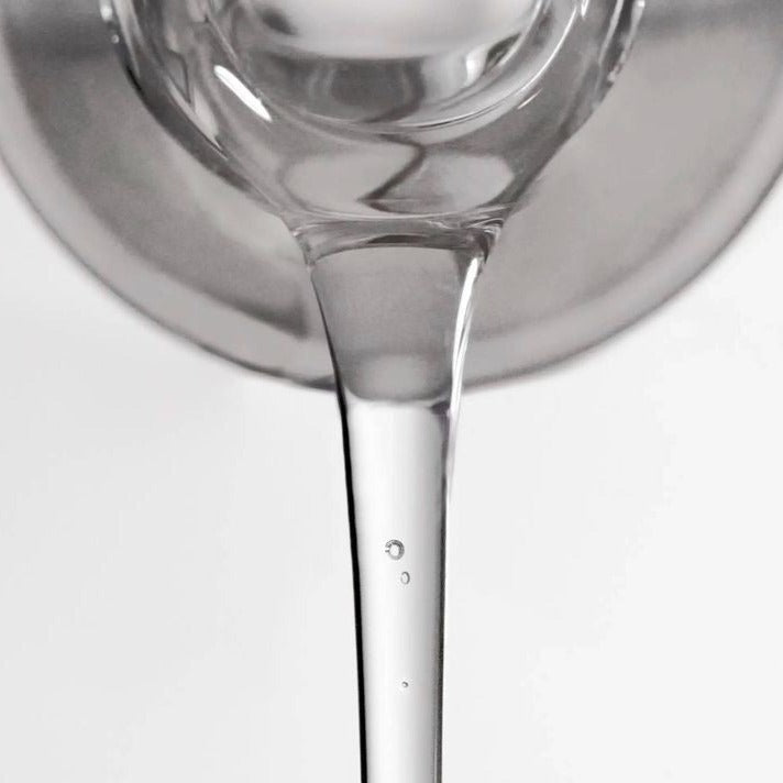 Close-up of Royal Hydrating Hair Oil texture